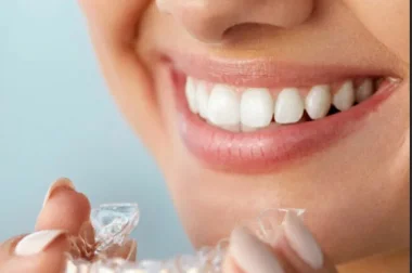 Элайнеры - прозрачная система для выравнивания зубов 